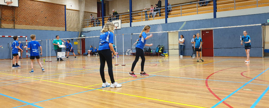 Shuttle Up J2 kampioen!